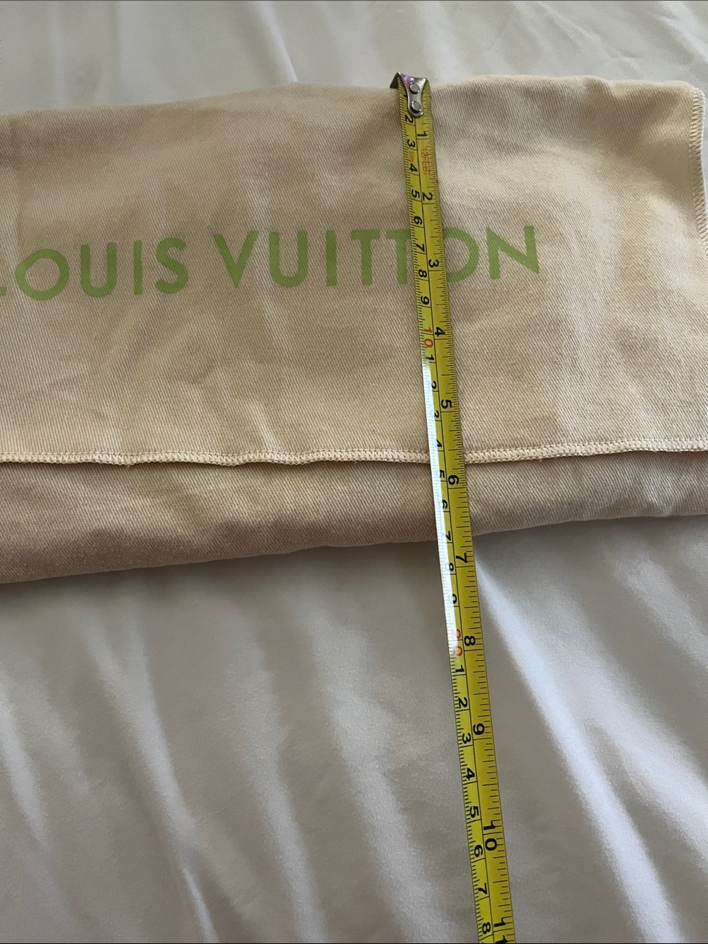 Louis Vuitton Beige Dust Bag with Green Logo Print - Picture 3 of 3